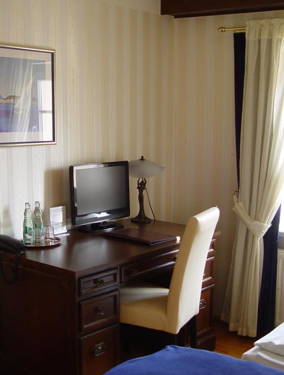 Hotel Altes Hafenhaus Rostock Dış mekan fotoğraf