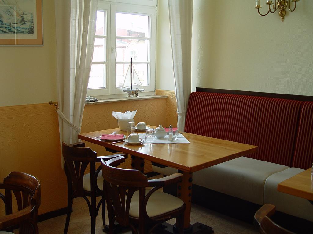 Hotel Altes Hafenhaus Rostock Dış mekan fotoğraf